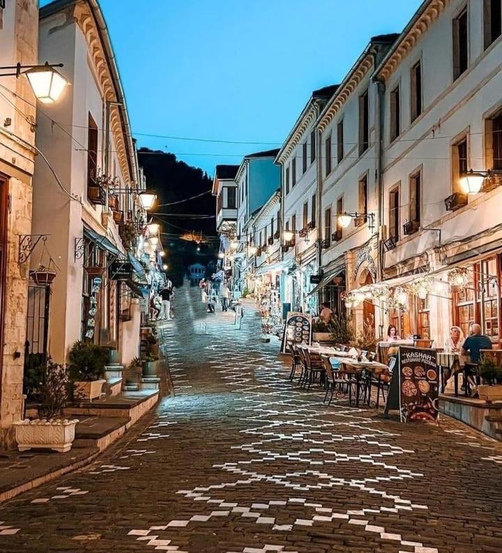 Sofia'S Modern Apartment Gjirokastër Dış mekan fotoğraf