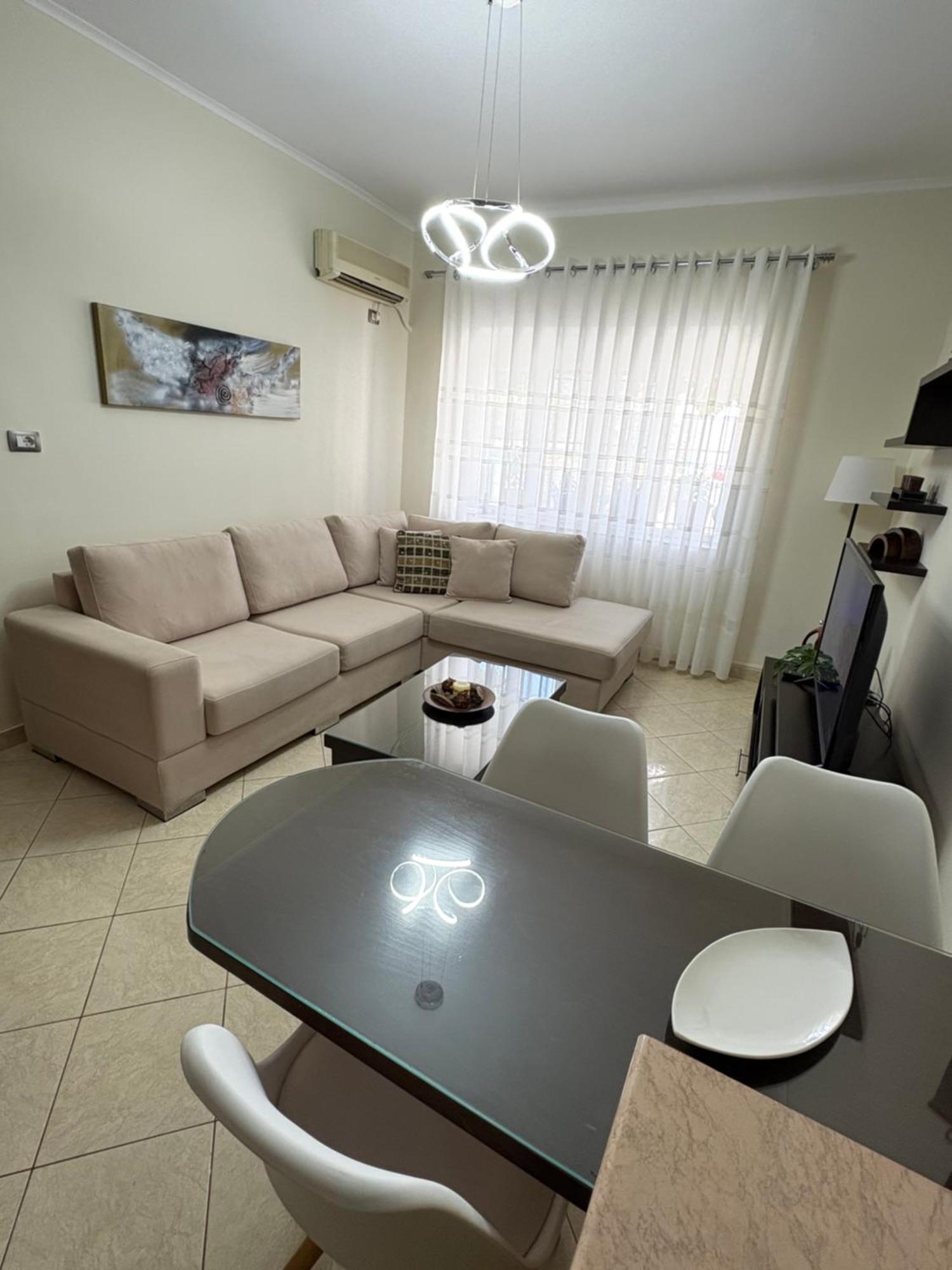 Sofia'S Modern Apartment Gjirokastër Dış mekan fotoğraf